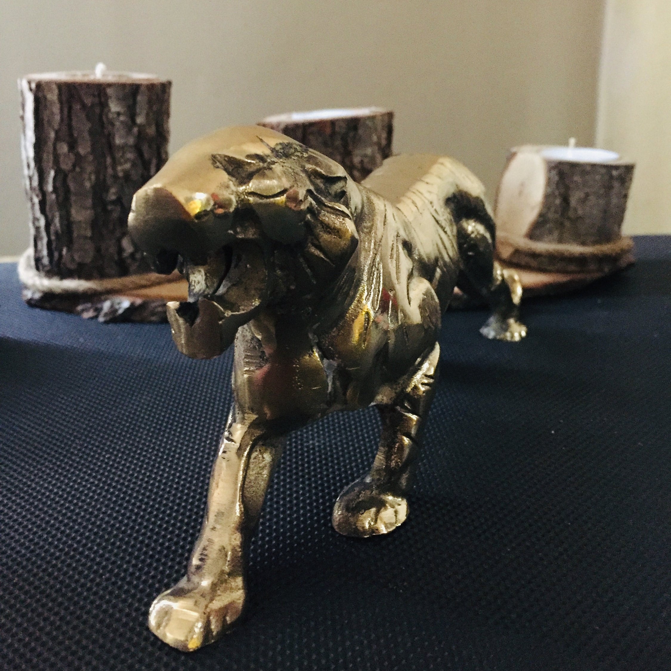 Rare Tiger Ornament iron length 23cm height 10cm sculpture