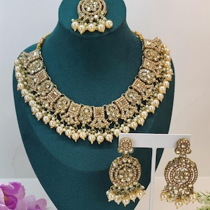 Antique Gold Polki kundan Necklace Set with earrings tikka | Victorian Style Necklace with Pearls & Earrings| Bollywood Jewelry