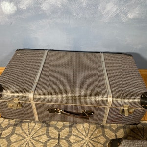 2 Koffer Set alt Schwarz Weiß vintage Reisekoffer Vulkanfiber Metallmontur Pappkoffer Bild 10