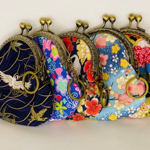 Kiss lock coin purse Cash bag Card purse Gift for mother Portable bag Kiss lock with ring bag  Make up bag Traditional pattern Small wallet
