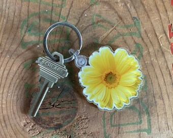 Yellow Daisy Keychain | Floral Charm