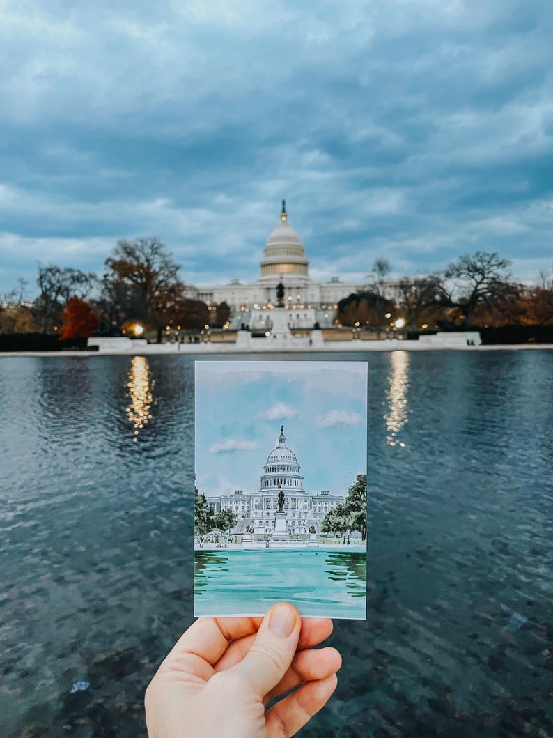 Hand-Drawn Washington DC Postcard, US Capitol Building Art, Unique Washington DC Gift And Souvenir, Modern 4x6 Illustration Postcard. Hand-drawn art, watercolor illustration, perfect gift or souvenir for postcrossers and collectors