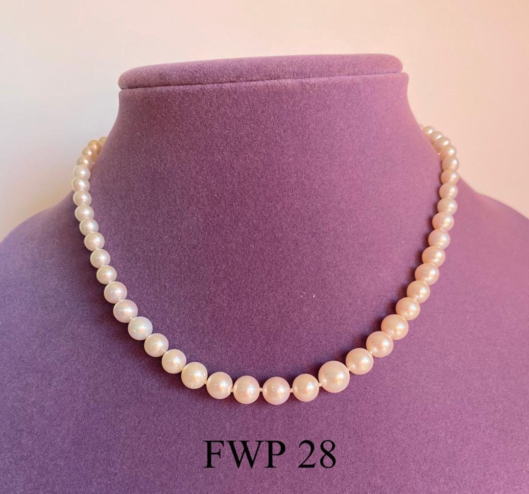 Freshwater Pearls Necklace With 14karat Gold Rear Clasp - Etsy