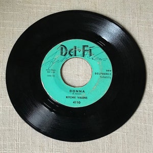 Signed by Ritchie Valens 12/27/1958 Del Fi 45rpm - Donna / La Bamba - (Offers Welcome)