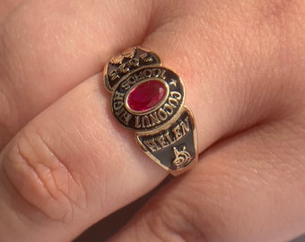 Vintage 1959 Jostens Class Ring 10K Gold Mother of Pearl Black