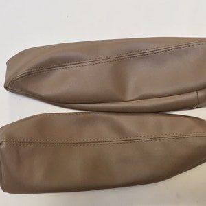 Fits Range Rover Classic 1987 1988 1989 1990 1991 1992 1993 1994 Brown 2X seats brand new armrest covers Genuine leather replace part only