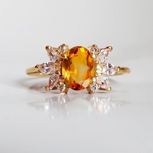 Citrine Wedding Band, Dainty Citrine Ring, Oval Citrine Ring, Diamond Ring, 14k Gold Citrine Ring, Natural Citrine Ring, Gold Wedding Ring