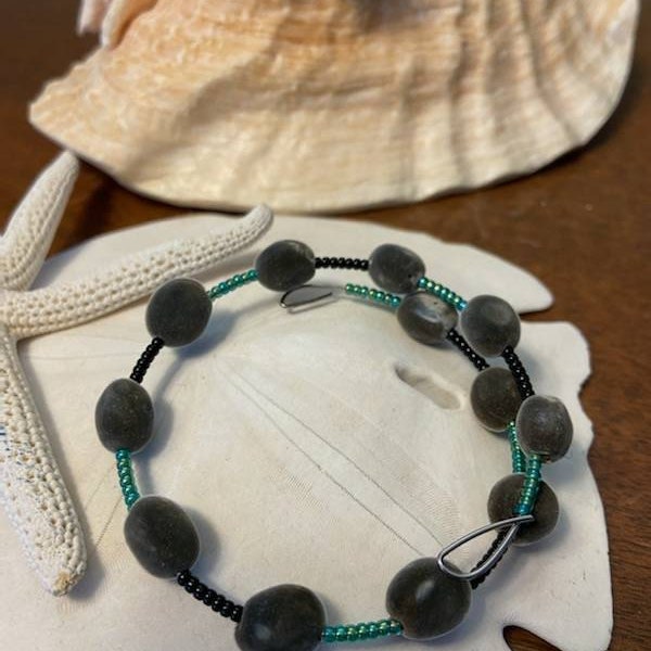 Black and green bracelet with mgambo seeds