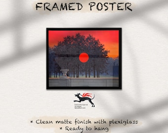 Puede incluir: Póster enmarcado con una puesta de sol roja sobre una hilera de árboles. El póster tiene un acabado mate limpio y está listo para colgar.