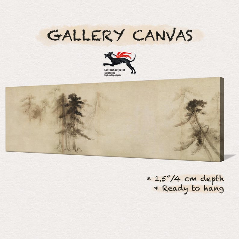 K&ouml;nnte beinhalten: Galerie-Leinwanddruck mit einer sepiafarbenen Landschaft mit stilisierten B&auml;umen. Das Kunstwerk hat eine Tiefe von 4 cm und ist fertig zum Aufh&auml;ngen. Der Leinwanddruck hat einen neutralen Hintergrund und eine minimalistische &Auml;sthetik.