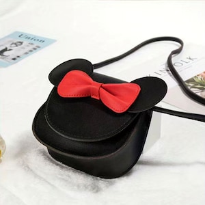 Cute Minnie Mouse Crossbody for Kids | Children’s Disney Crossbody Purse | Small Mickey Mouse Purse | Disney Gift for kids | Mini Crossbody