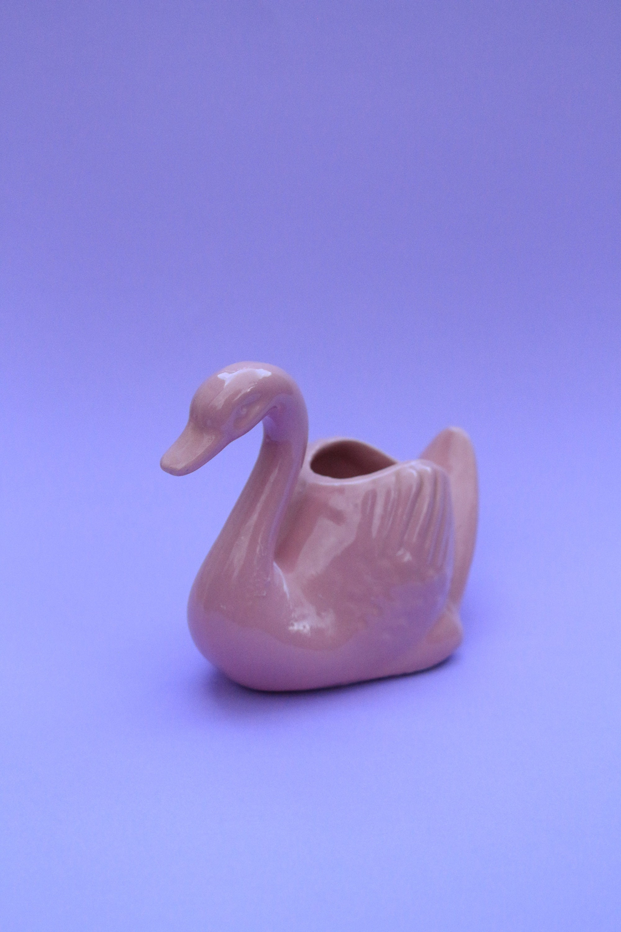 Petit Cygne en Céramique Rose