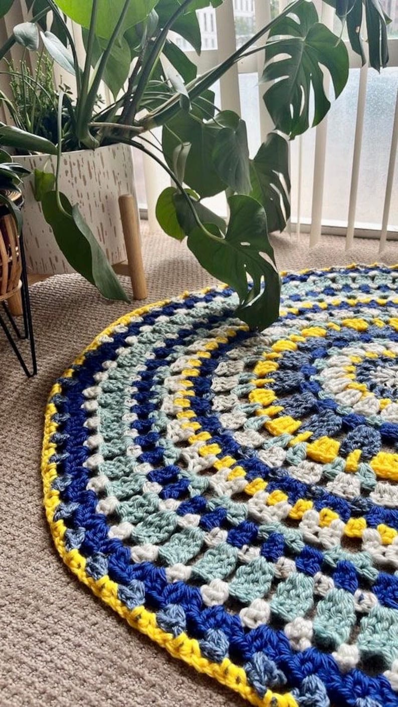 Rug Crochet Pattern // Around the Reading Rug / Crochet décor / Crochet floor mat / Garden rug image 8