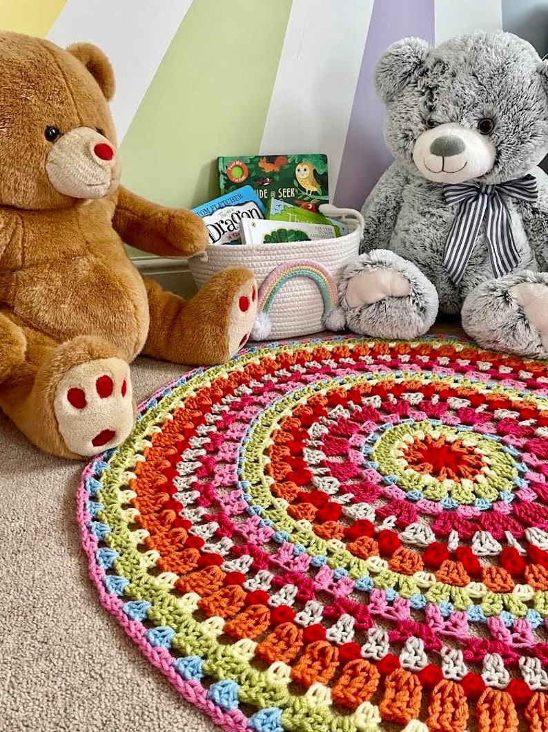 Rug Crochet Pattern // Around the Reading Rug / Crochet décor / Crochet floor mat / Garden rug image 10