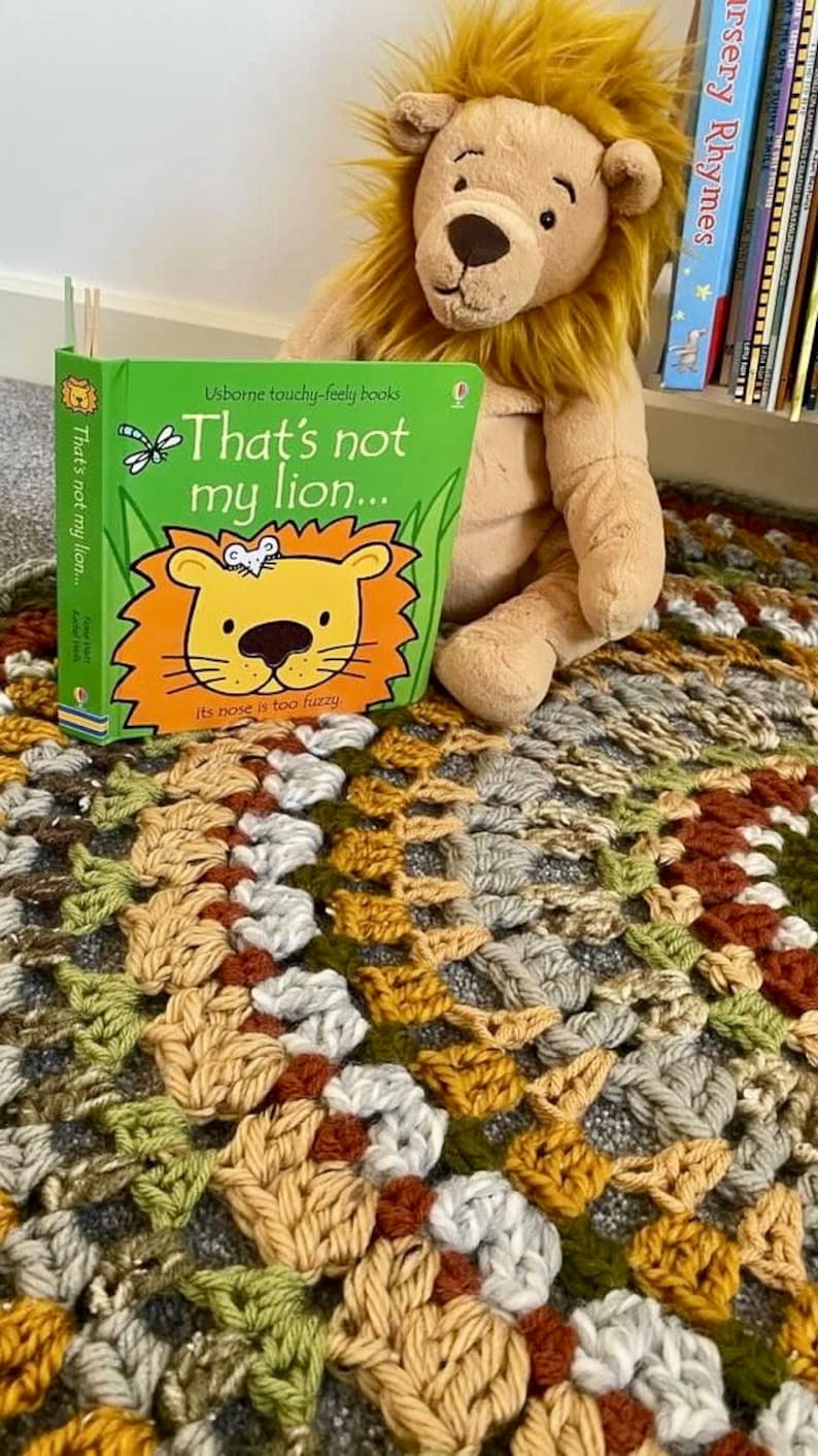 Rug Crochet Pattern // Around the Reading Rug / Crochet décor / Crochet floor mat / Garden rug image 7
