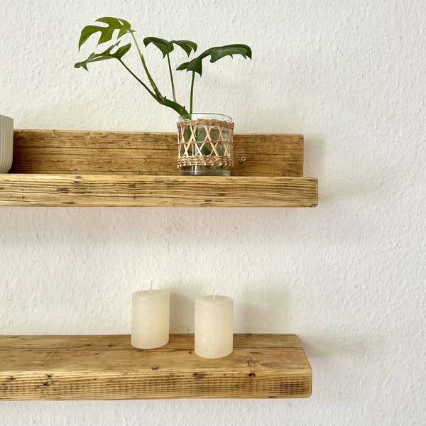 Wall shelf made of scaffolding plank floating with back wall | Wall shelf made of old wood with back wall | Floating shelf made of scaffolding board | Construction timber | Floating shelf