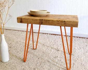 Side table made of reclaimed wood *oiled* with orange hairpin legs, bedside table, stool made of construction timber, scaffolding planks, scaffolding boards
