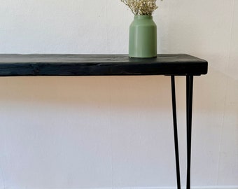 Wandkonsole schwarz | Schminktisch schwarz geölt Altholz | Massivholz Gerüstbohle | nachhaltig minimalistisch