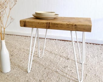 Side table made of reclaimed wood *oiled* with white hairpin legs, bedside table, stool made of construction timber, scaffolding planks, scaffolding boards