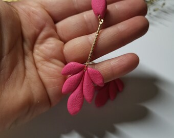 Orecchini fatti a mano/ Orecchini rosa/ Orecchini foglia/ Orecchini en argilla polimerica/ gioielli en argilla/ regalo per lei