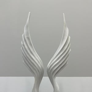 Elegant Abstract Wing Statue – Modern Sculpture for Home & Office Decor, Symbol of Freedom - Inspiration, Perfect Artistic Accent