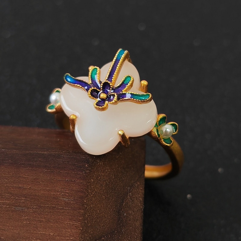 Portofino Stone Ring White Jade main image 1