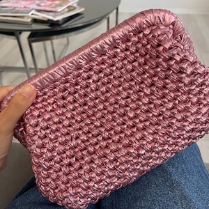 Gehäkelte Clutch, glänzende Tasche, metallische Garntasche, Mini-Clutch, handgefertigte Stricktasche, Capri-Luxus-Abendtasche für Frauen