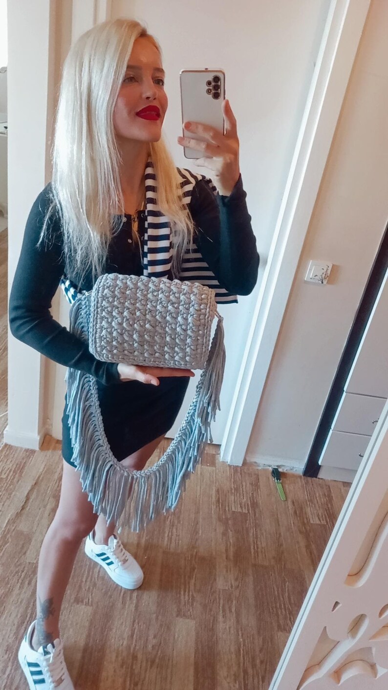 Hand Woven Crochet Crossbody Bag: Cotton Yarn Purse with Gold Chain image 4
