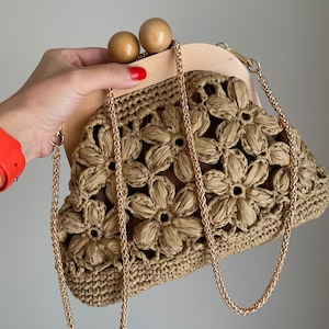 Crochet Raffia Clutch Bag: Beige Vintage Handbag with Motifs