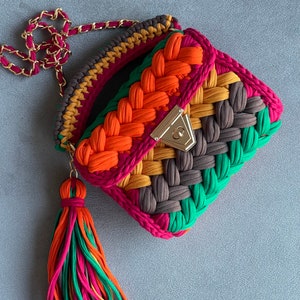 Gehäkelte Tasche, Capri Tasche, Bunte Luxus Handgefertigte Tasche, Crossbody Tasche, Strick-Schultertasche, einzigartige Tasche für Frauen, Geschenke für sie
