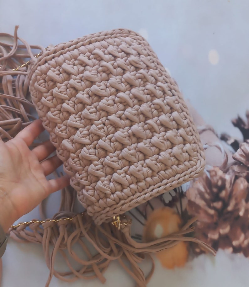 Hand Woven Crochet Crossbody Bag: Cotton Yarn Purse with Gold Chain image 10