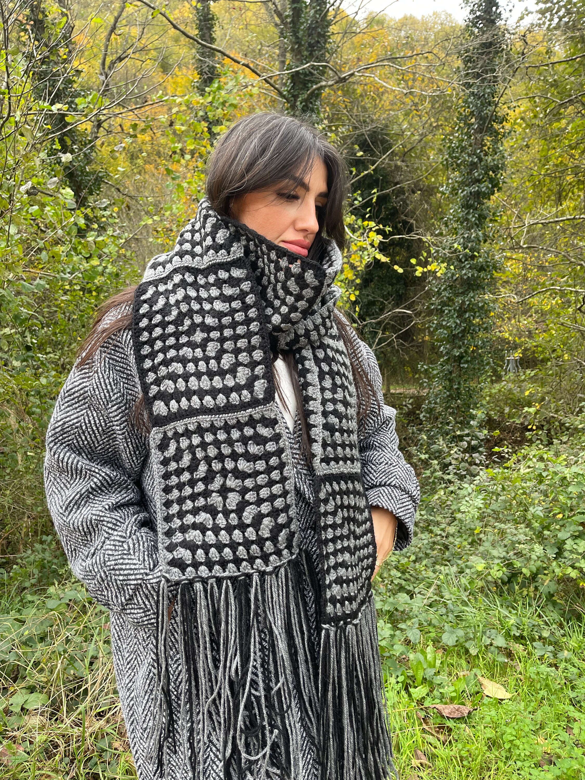 小物 star pattern long scarf Cotton Scarf with Stars - Black OSFM at Amazon Women's