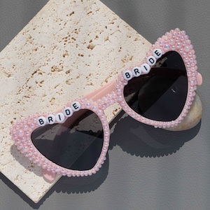 Personalized Pearl Glasses,Pink/white pearl glasses,Bridesmaid Glasses, Bridal Sunglasses,  Bridal Sunglasses,Heart Shaped Sunglasses,