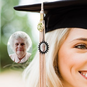 Custom Graduation Cap Tassel Charm with Memorial Photo Charm, Personalized Cap Decoration Gift For Her, Gifts For Daughter, Graduation 2023