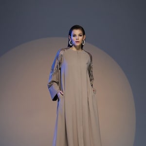 Anna Abaya - Embellished Design Sleeves #abaya #eid #longdress #muslimabaya #abayawomen
