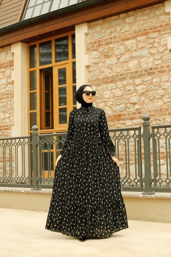 Angelina Maxi Dress With Long Sleeves 