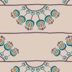 Könnte beinhalten: Ein nahtloses Muster mit einem sich wiederholenden Design aus türkisfarbenen, orangefarbenen und braunen stilisierten Blumen. Die Blumen sind in einem kreisförmigen Muster angeordnet und durch dünne braune Linien getrennt.