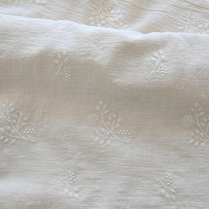 Commandes en rupture de stock début mars Tissu brodé en coton à fleurs Tissu à broder Couette lin Tissu en coton image 6