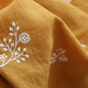 Commandes en rupture de stock début mars Tissu brodé en coton à fleurs Tissu à broder Couette lin Tissu en coton image 5