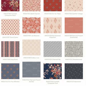 Puede incluir: Una colección de 15 paquetes de tela de media yarda con una variedad de patrones florales, geométricos y abstractos en tonos de rojo, rosa, azul y gris. Los paquetes de tela están dispuestos en una cuadrícula con el código del producto y el nombre de cada tela impresos debajo de cada imagen. El texto "Half Yard Bundle" está impreso en rojo en la parte inferior de la imagen.