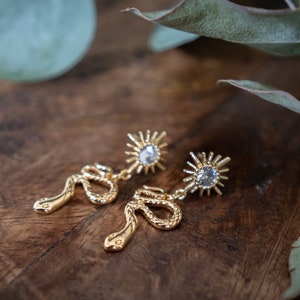Golden snake earrings Hermes with gold-plated plug