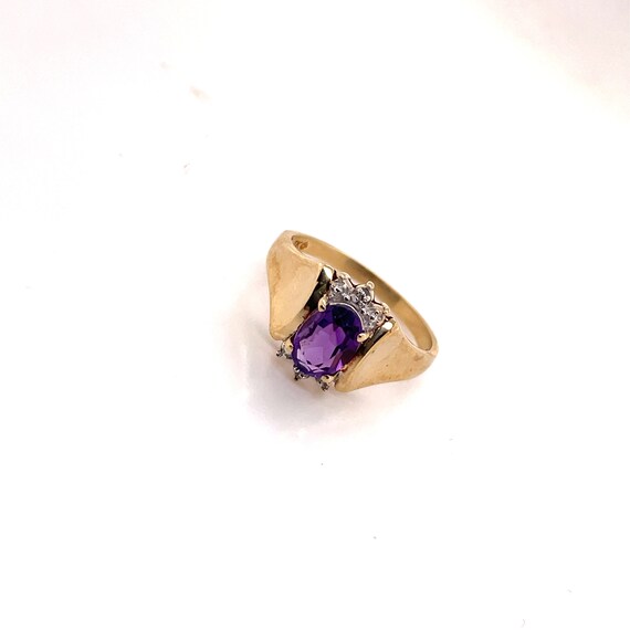 10K Yellow Gold Oval Cut Amethyst Solitaire Flowe… - image 2