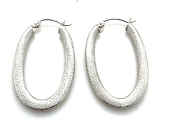 14K White Gold Oval Hoop Earrings