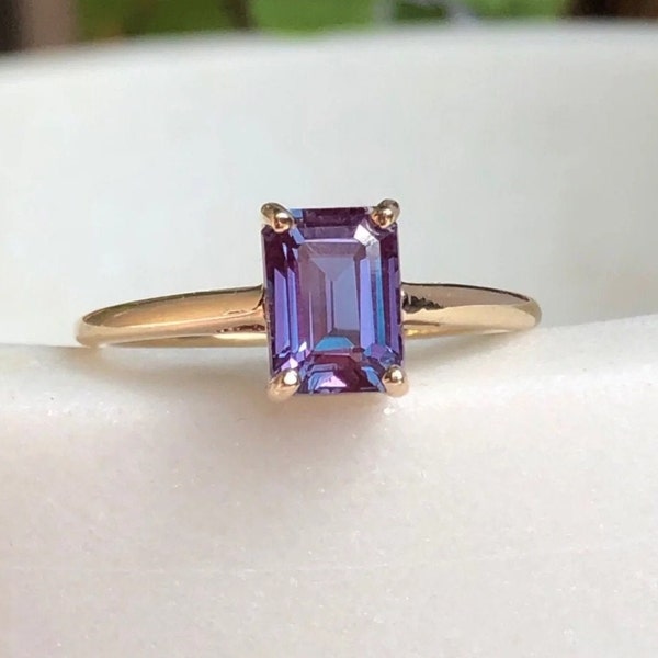 Alexandrite Ring, Bright Dainty Alexandrite ring, Engagement Solitaire Ring, 925 Sterling Silver, Stunning Purple Alexandrite Jewelry Women