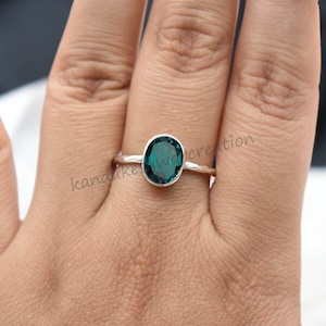 Dainty Teal Sapphire Ring, Women Sapphire Ring, Bridesmaid Gift, Vintage Sapphire Ring, September Birthstone 925 Sterling Silver, Gift  her