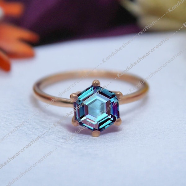 Vintage Alexandrite Ring, 8mm Hexagon Dainty Alexandrite Ring, Engagement Solitaire Ring, 925 Sterling Silver Stunning Jewelry, Gift for her