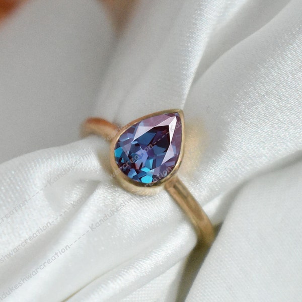 Tear Drop Alexandrite Ring, Vintage Dainty Alexandrite ring, Engagement Solitaire Ring, 925 Sterling Silver, Bridal Gift, Stunning Jewelry