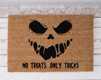 Scary Face Trick or Treat Halloween Decor Outdoor Doormat, Spooky Scary Halloween Decorations Horror Movie Decor, Halloween Lover Rug