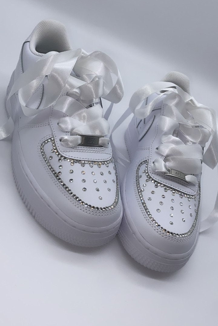 nike air force 1 ribbon white