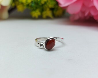 Natural Garnet Ring, Sterling Silver Jewelry, Red Garnet Ring, Gemstone Jewelry, Stackable Rings, Garnet Cabochons, Handmade Simple Ring